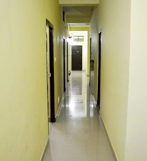 Hotell Spot On 74228 Galaxy Comforts