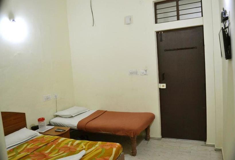 Hotell Spot On 74228 Galaxy Comforts