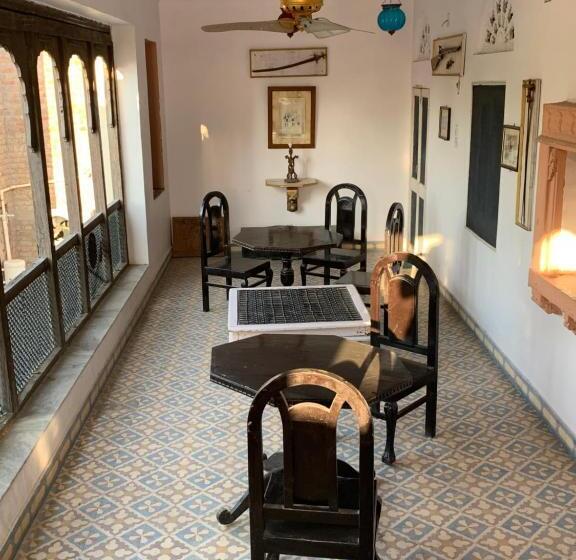 هتل Kishan Palace A Heritage