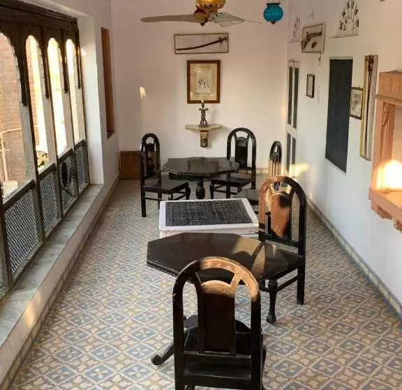 هتل Kishan Palace A Heritage
