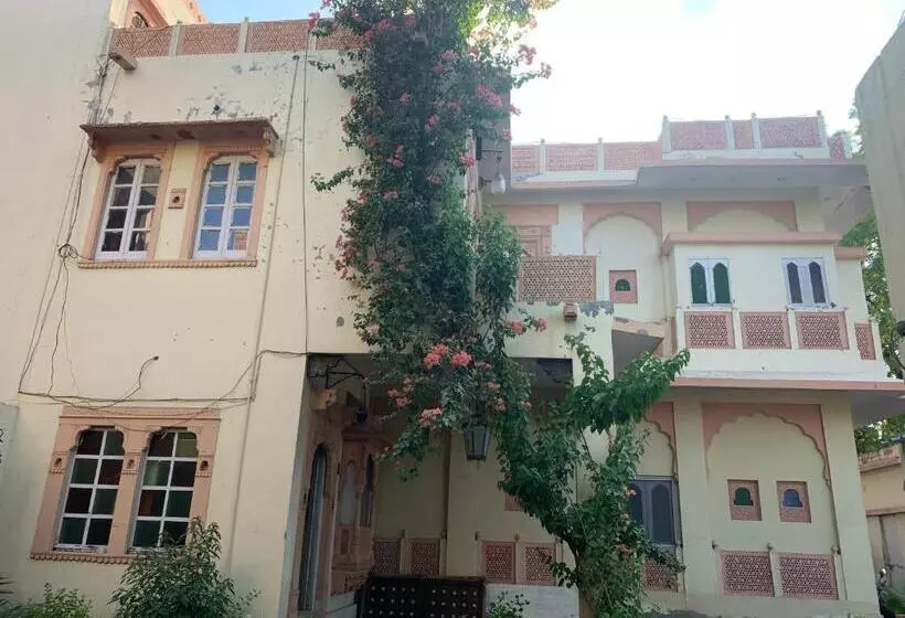 هتل Kishan Palace A Heritage