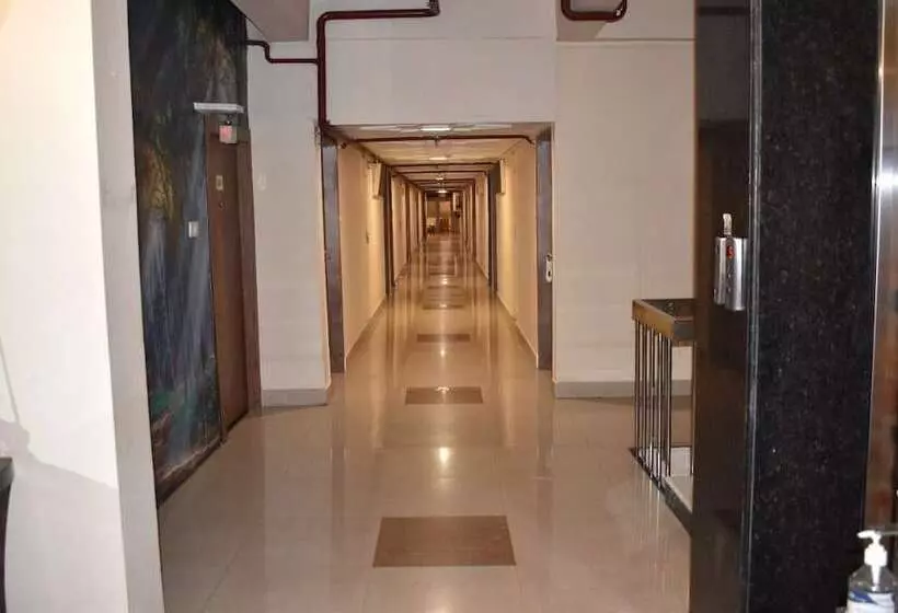 Hotelli Radhika Regency