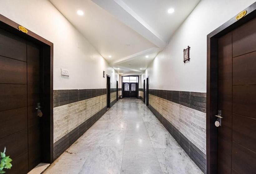 هتل Surpin Palace