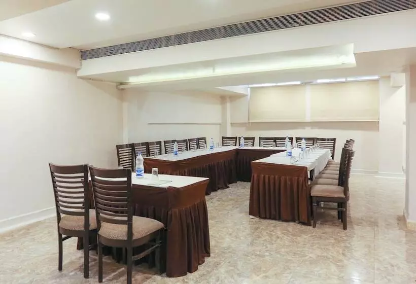 ホテル Treebo Trend Sun Palace Bhopal