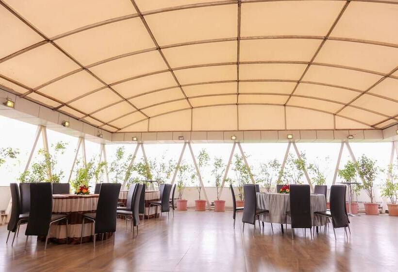 ホテル Treebo Trend Sun Palace Bhopal