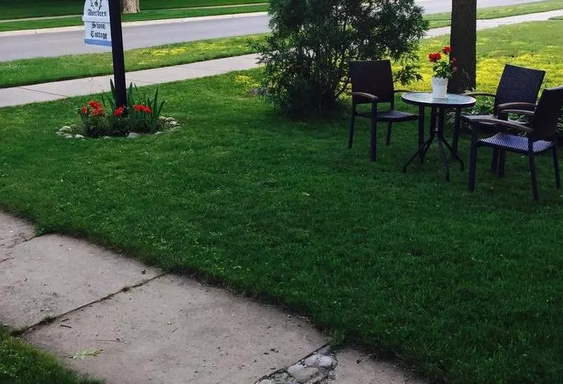 Aberdeen Stone Cottage B&b