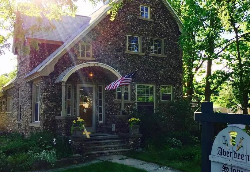 Aberdeen Stone Cottage B&b