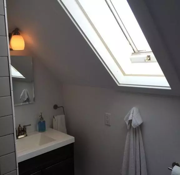 Aberdeen Stone Cottage B&b