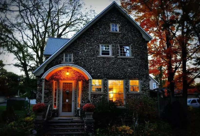 Aberdeen Stone Cottage B&b