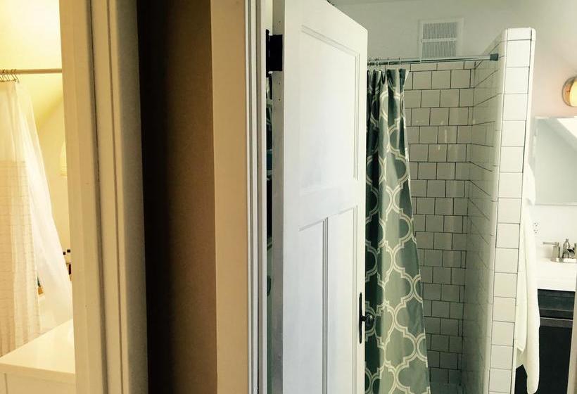 Aberdeen Stone Cottage B&b