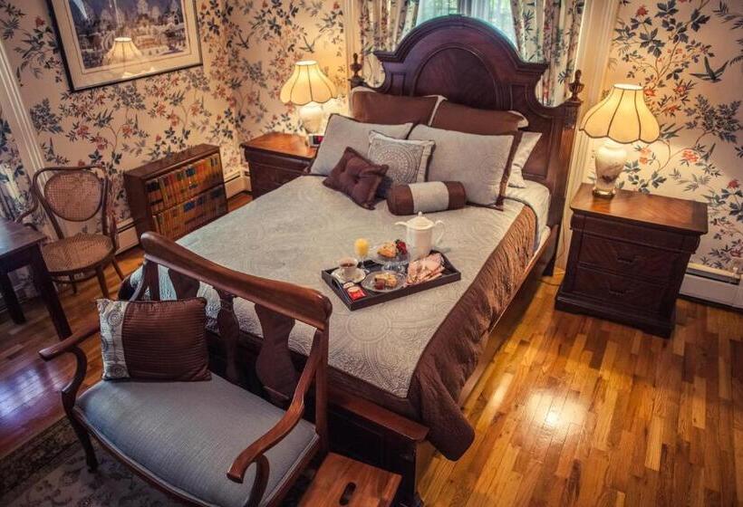 민박 Silver Heart Inn & Cottages