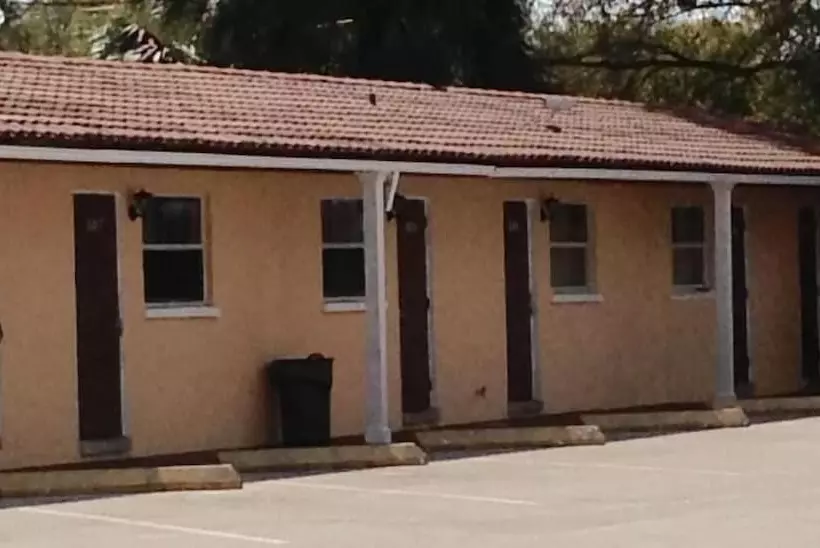 Cadillac Motel