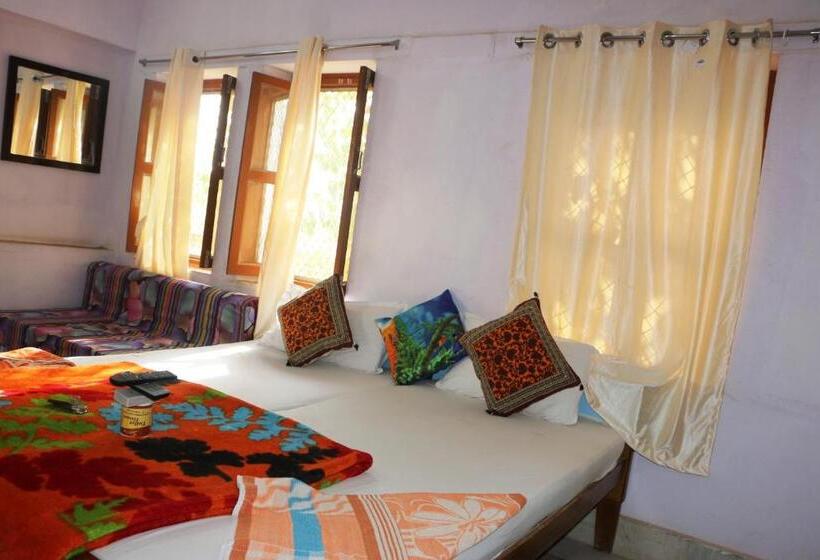 Hostel Renuka