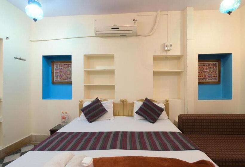 Hostel Renuka