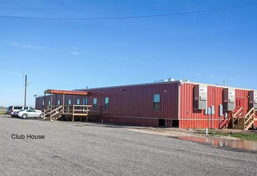 ホテル Cuero Oilfield Housing