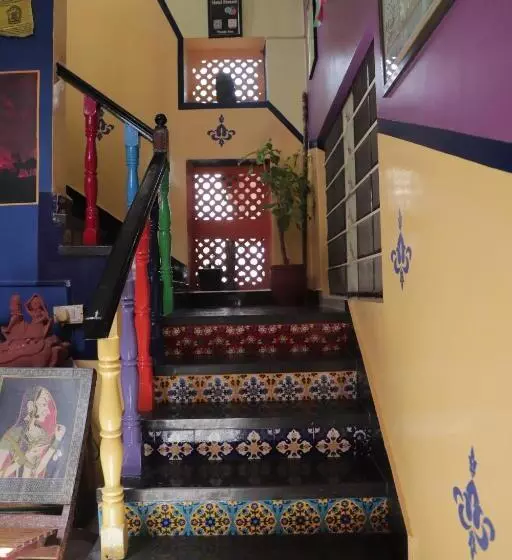 Hotel Everest