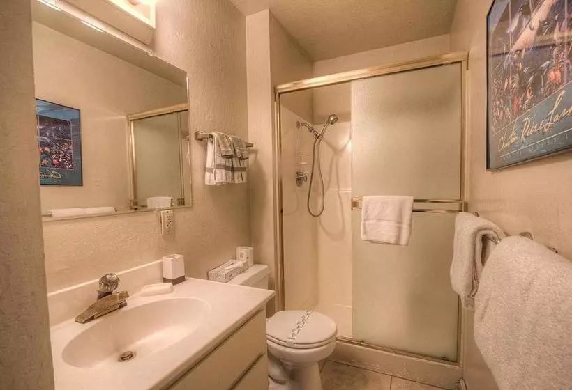 ホテル Tahoe Keys Home With Hot Tub