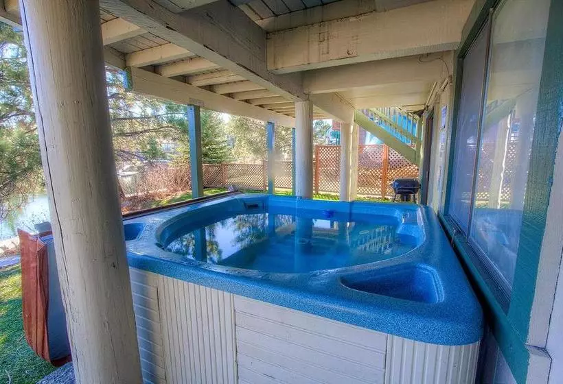 ホテル Tahoe Keys Home With Hot Tub