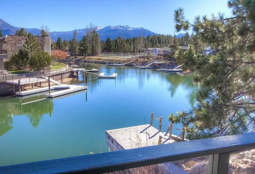 ホテル Tahoe Keys Home With Hot Tub