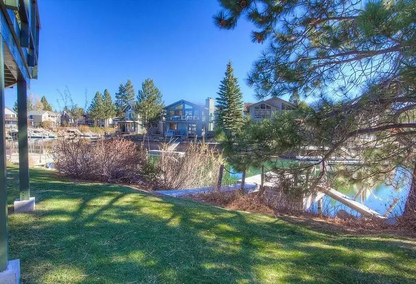 ホテル Tahoe Keys Home With Hot Tub