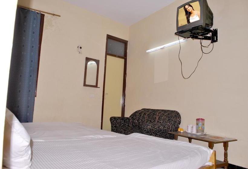 فندق Viren International