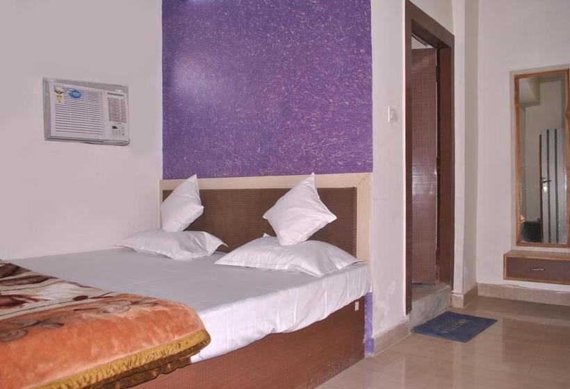 فندق Viren International