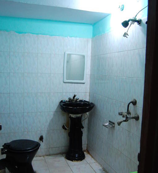 فندق Viren International