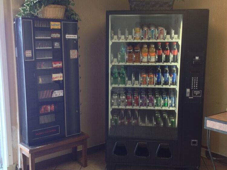 فندق على الطريق Austin Motor Inn