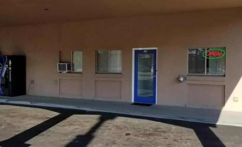 モーテル Budget Lodge