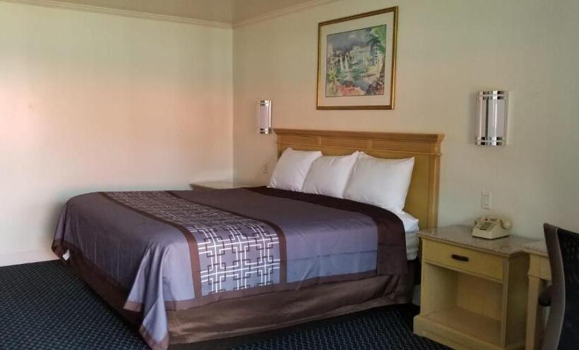 فندق على الطريق Budget Lodge