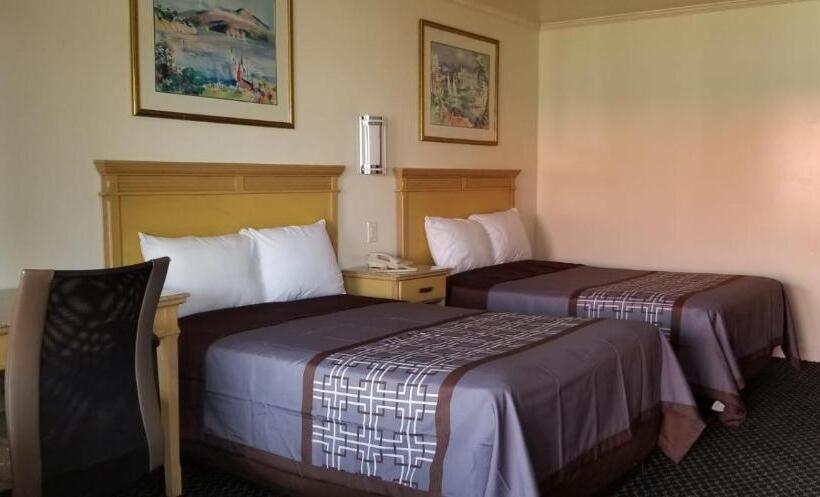 فندق على الطريق Budget Lodge