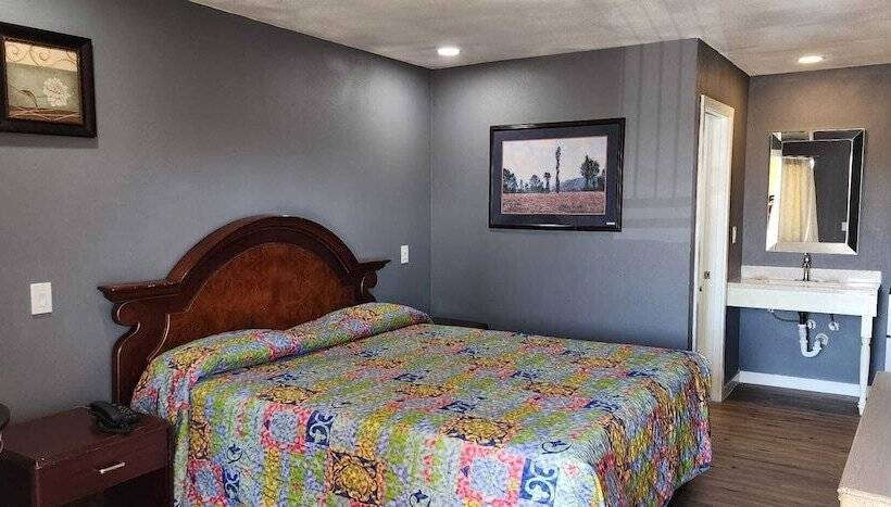 Мотель Economy Inn