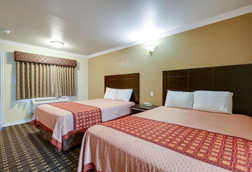 汽车旅馆  Hacienda Inn