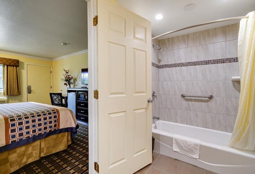 汽车旅馆  Hacienda Inn