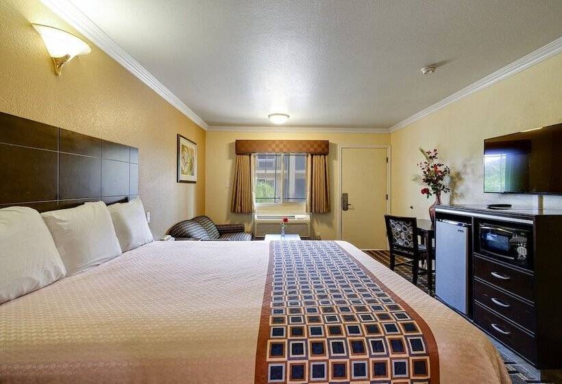 汽车旅馆  Hacienda Inn