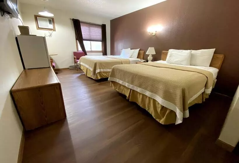 Motelli Woodland Inn & Suites
