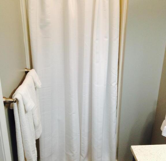 The New Lantern Motel