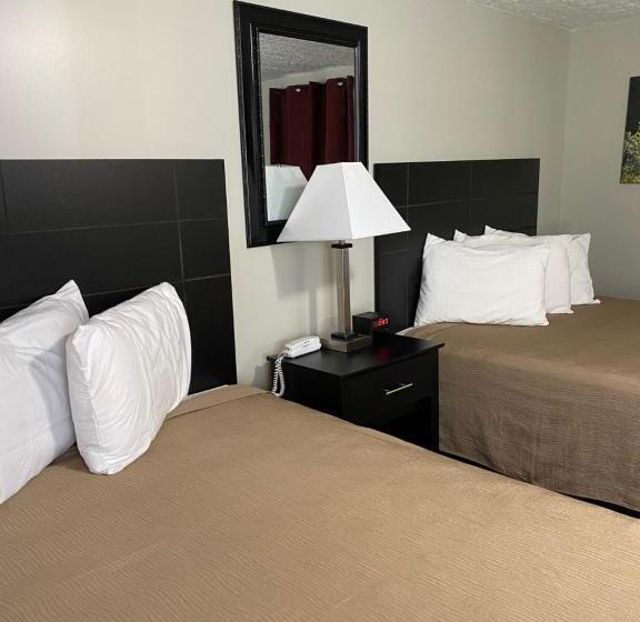 The New Lantern Motel