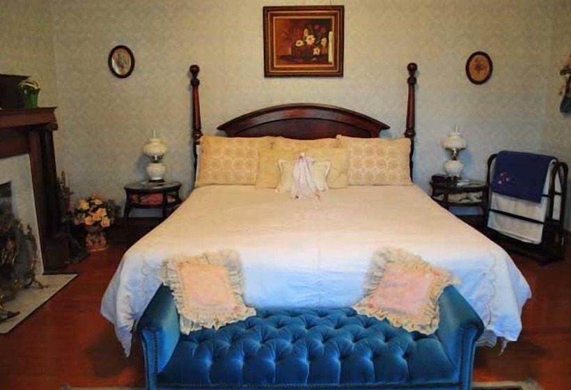 Angel Rose Bed & Breakfast