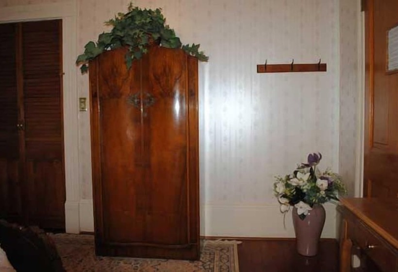 Angel Rose Bed & Breakfast