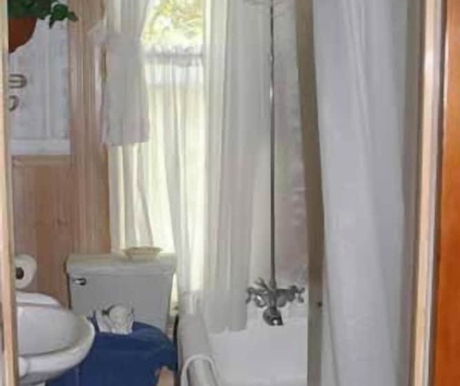 Angel Rose Bed & Breakfast