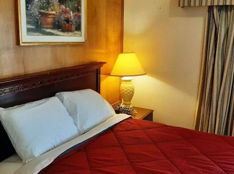 Clarysville Motel