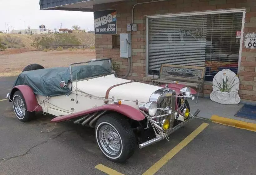 El Trovatore Motel