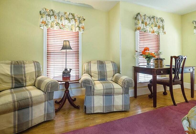 George Brooks House B&b