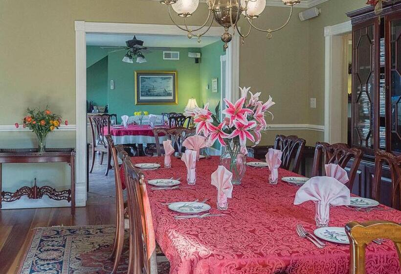 George Brooks House B&b