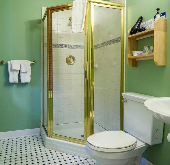 George Brooks House B&b