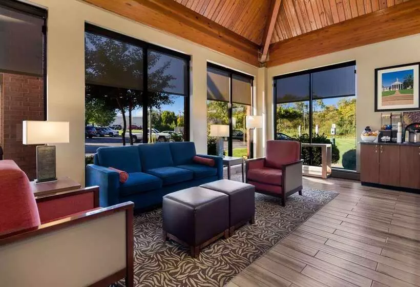 ホテル Comfort Inn Virginia Horse Center