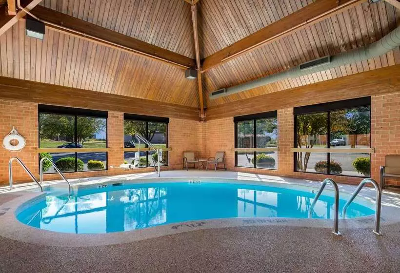 ホテル Comfort Inn Virginia Horse Center
