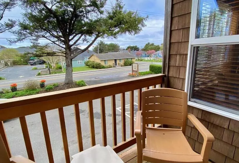 Hotelli Lighthouse Inn