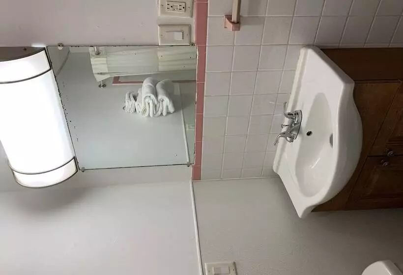 モーテル Budget Inn